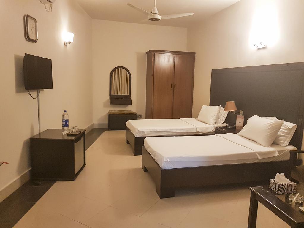 Shelton Accommodator Peshawar Exterior photo