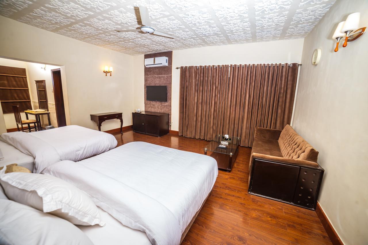 Shelton Accommodator Peshawar Exterior photo